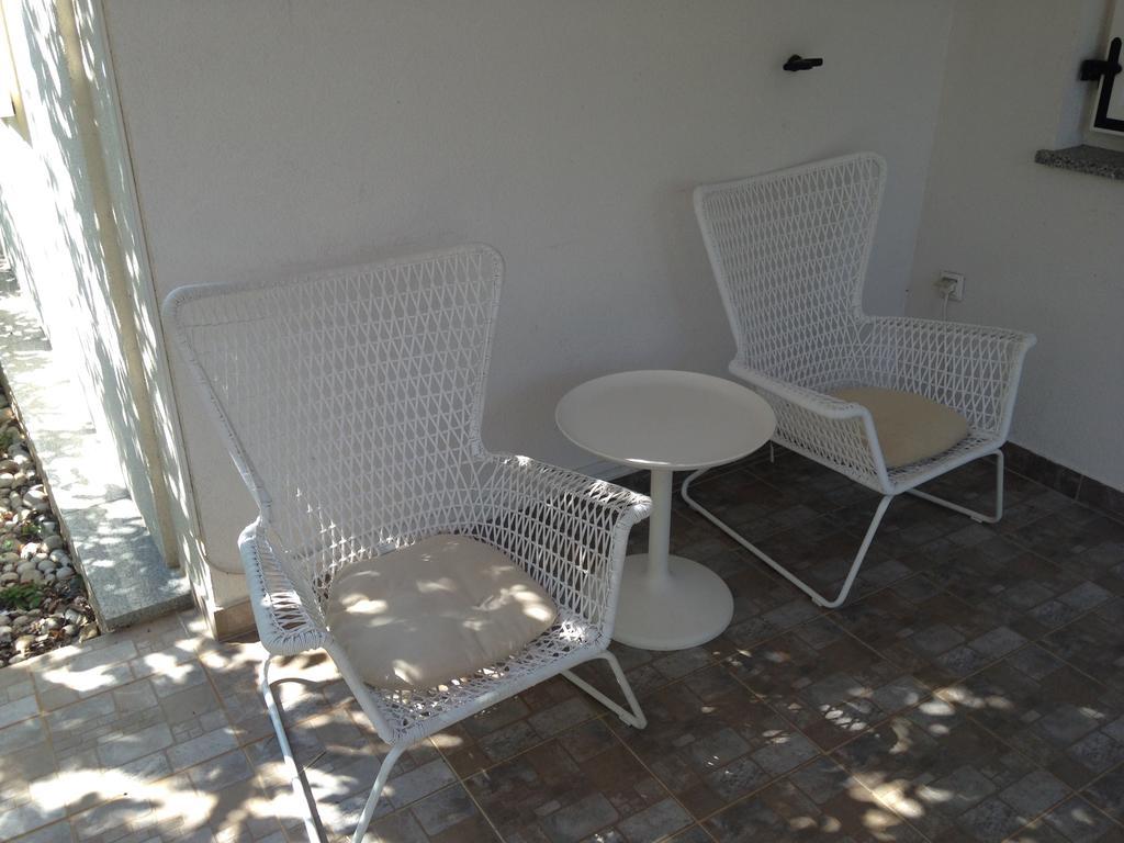 Apartment And Studio Jelusic Pinezici  Bagian luar foto