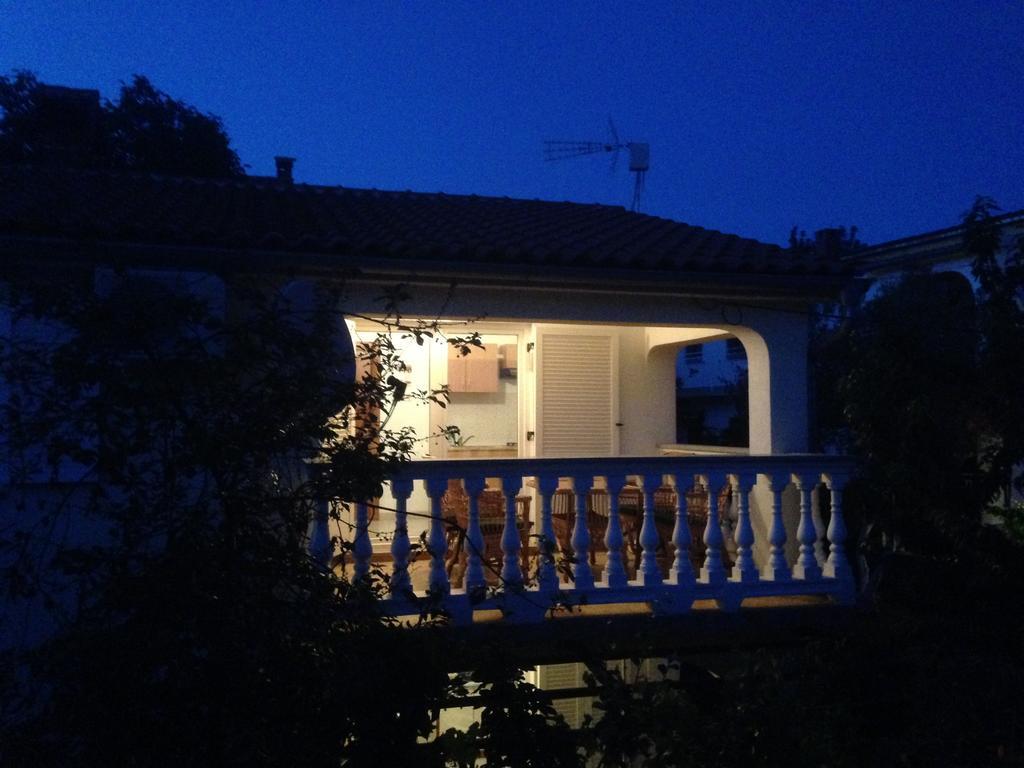Apartment And Studio Jelusic Pinezici  Bagian luar foto